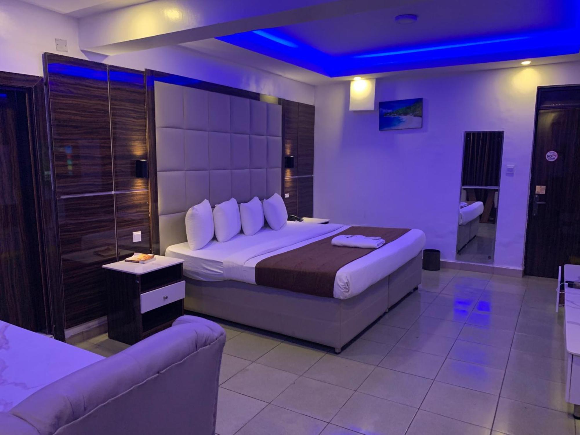 Presken Hotels @ Victoria Island Apese Eksteriør billede